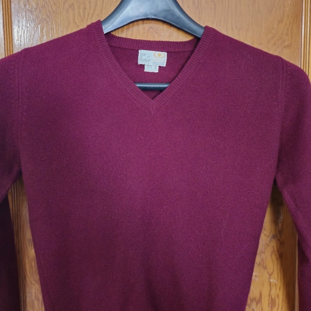 Sam Barker 60's Vintage 100 % Cashmere Men's V-Neck Sweater - Burgundy